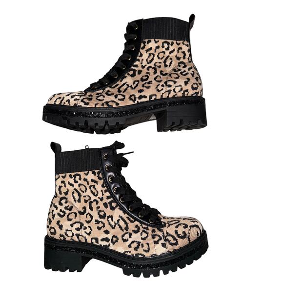 New comfort comfortable cheetah leopard Chelsea hiking boots booties women’s 8 - Picture 1 of 5